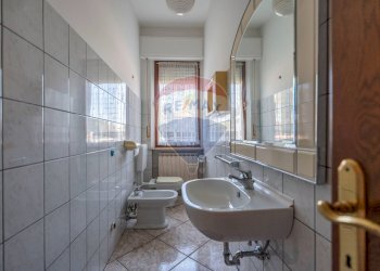 Bagno - Villa Via Occorsio
 
2, Mondolfo - foto 24