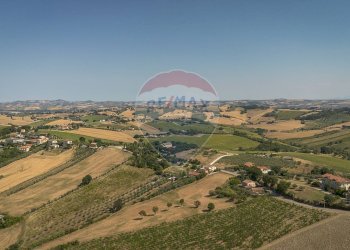 Edificio all\'aperto - Rustico via Serra
 
9, San Marcello - foto 12