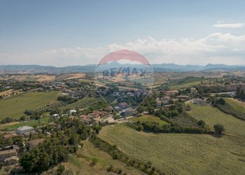 Vista delle montagne - Rustico via Serra
 
9, San Marcello - foto 13