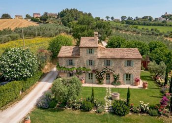 Casa all\'aperto - Rustic via Serra
 
9, San Marcello - photo 3