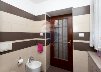 Bagno - Trilocale Via Naumachia
 
119, Catania - foto 9