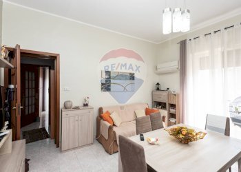 Sala da pranzo - Trilocale Via Naumachia
 
119, Catania - foto 23