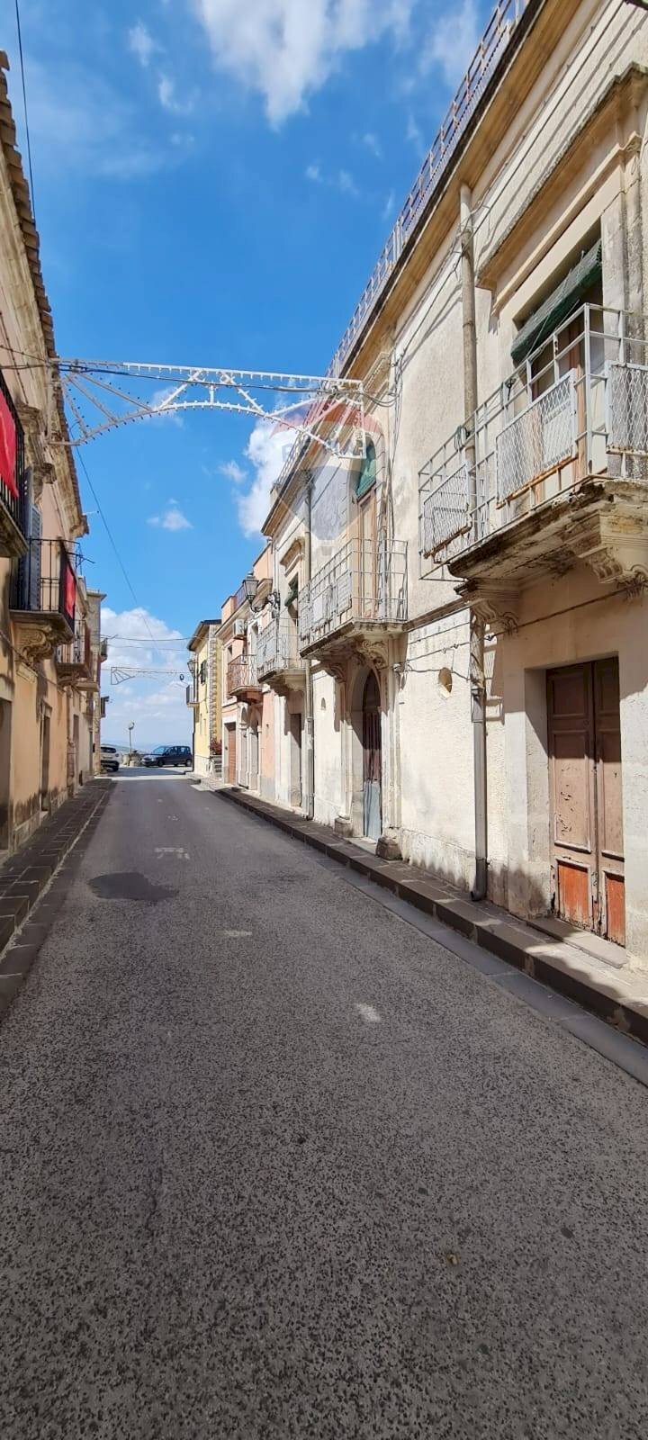 Edificio all\'aperto - Semi-detached house Via Roma
 
245/247, Monterosso Almo - photo 2