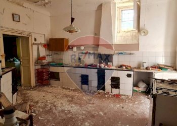 Cucina - Casa semi indipendente Via Roma
 
245/247, Monterosso Almo - foto 10