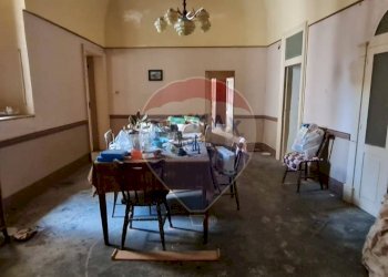 Sala da pranzo - Casa semi indipendente Via Roma
 
245/247, Monterosso Almo - foto 12