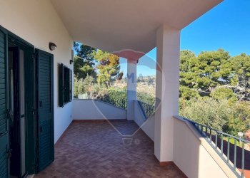veranda esterna - Villa Località Pilone del Monaco
 
SNC, Vieste - foto 10