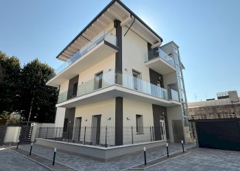 Foto 12 - Bilocale VIA BERNOCCHI
 
12, Cerro Maggiore - foto 12