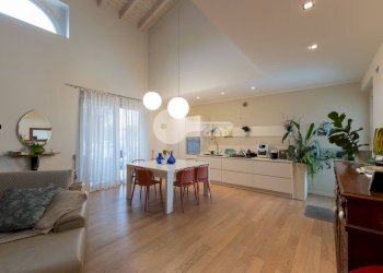 Foto 2 - Villa VIA NASSIRIYA
 
96, Ghedi - foto 2