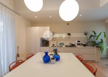 Foto 3 - Villa VIA NASSIRIYA
 
96, Ghedi - foto 3