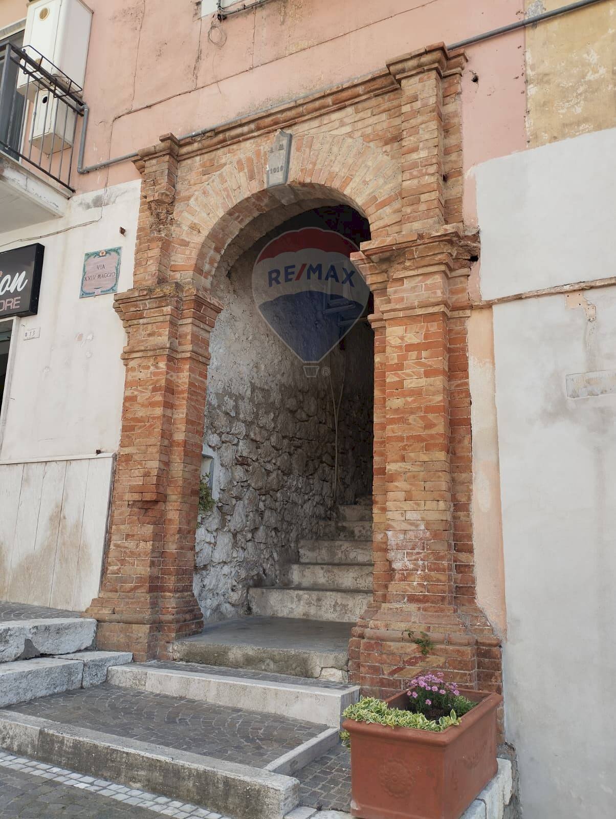 Edificio all\'aperto - Four-room apartment Minturno - photo 1