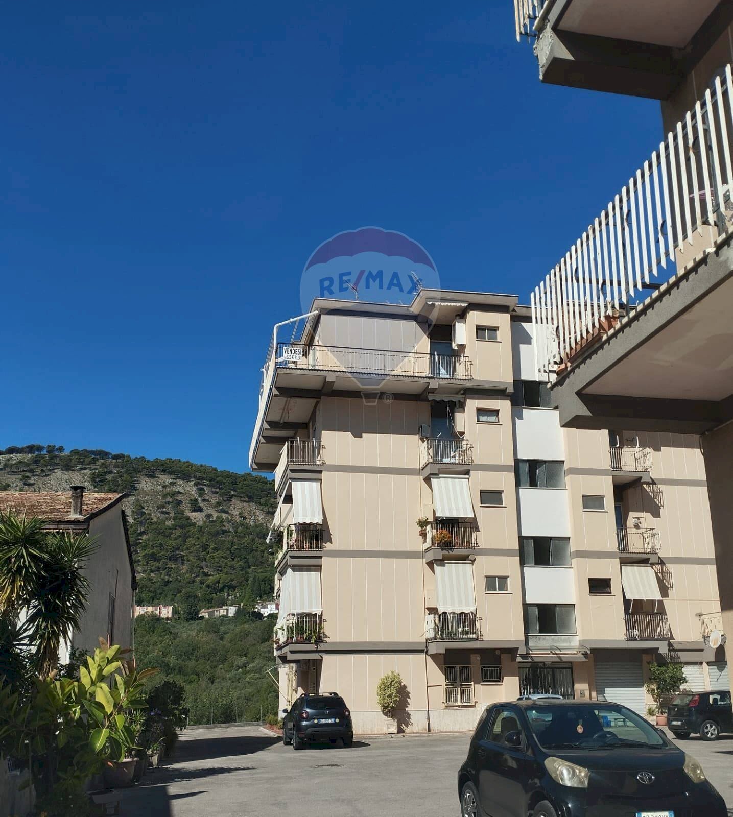 Edificio all\'aperto - Four-room apartment Castelforte - photo 1