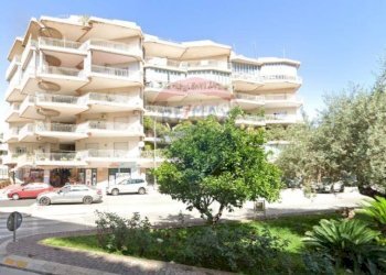 Edificio all\'aperto - Appartamento piazza Vann'Antò
 
1, Ragusa - foto 2