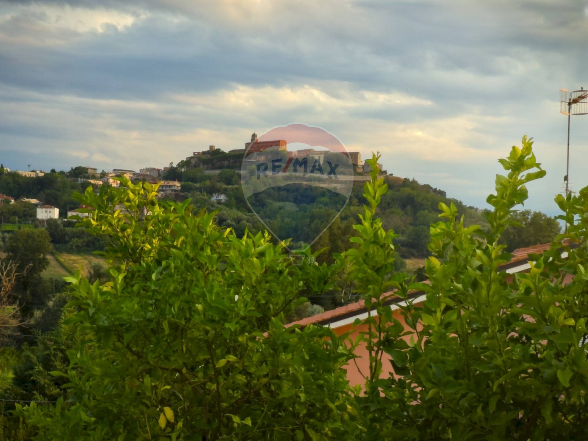 Edificio all\'aperto - Independent house Cerreto
 
128, Miglianico - photo 2