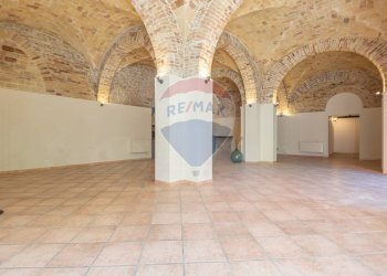 Stanza vuota - Locale Commerciale via Carlo Madonna
 
2, Chieti - foto 7