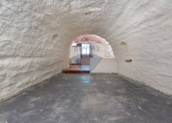 Stanza vuota - Locale Commerciale via Carlo Madonna
 
2, Chieti - foto 16