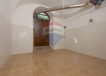 Stanza vuota - Locale Commerciale via Carlo Madonna
 
2, Chieti - foto 25