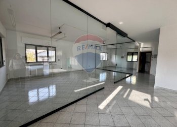 Stanza vuota - Ufficio Via Mare Adriatico
 
51, Spoltore - foto 6