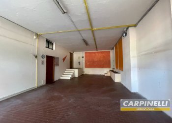 Foto 1 - Warehouse Via Pirandello
 
88, Desio - photo 1