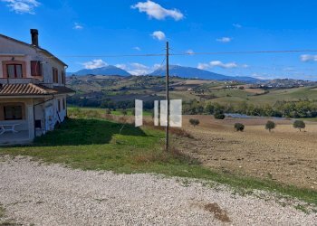 Foto 2 - Casa semi indipendente Via Villa De Luca
 
12, Bellante - foto 2