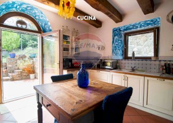 Cucina - Villa VIA DI ARCIDOSSO
 
SNC, Arcidosso - foto 7