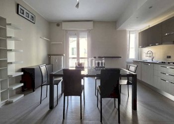 Salone - Trilocale via Magnocavallo, 21, Casale Monferrato - foto 2