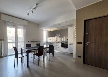 Salone - Trilocale via Magnocavallo, 21, Casale Monferrato - foto 3