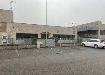 Facciata - Capannone via Liguria, Cornegliano Laudense - foto 1