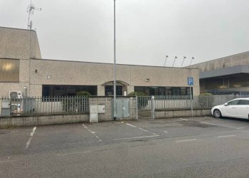 Facciata - Capannone via Liguria, Cornegliano Laudense - foto 2