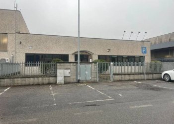 Facciata - Capannone via Liguria, Cornegliano Laudense - foto 3