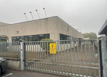 Facciata - Capannone via Liguria, Cornegliano Laudense - foto 5