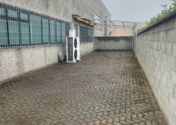 Cortile interno - Capannone via Liguria, Cornegliano Laudense - foto 17