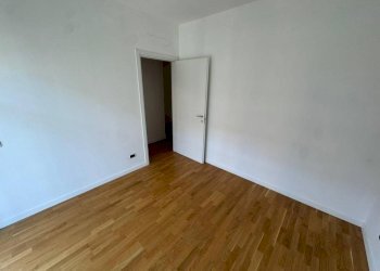 Camera da letto - Quadrilocale via Antonio Fogazzaro, 2, Gallarate - foto 19