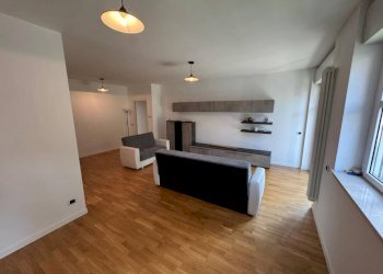 Salone - Quadrilocale via Antonio Fogazzaro, 2, Gallarate - foto 24