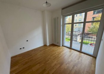 Camera da letto - Quadrilocale via Antonio Fogazzaro, 2, Gallarate - foto 25