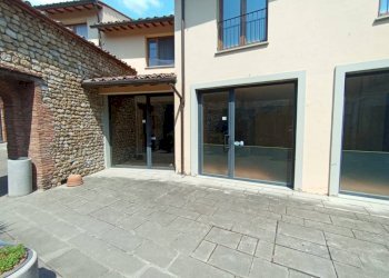 Facciata - Shop via Giuseppe Garibaldi, Montelupo Fiorentino - photo 7