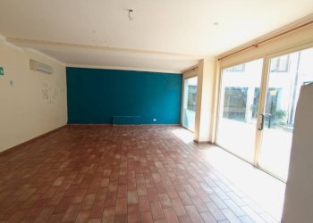 Interno non residenziale - Shop via Giuseppe Garibaldi, Montelupo Fiorentino - photo 9