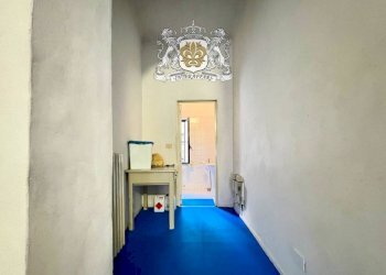 Corridoio - Negozio via Bartolomeo Bruni, 3, Cuneo (zona Centro) - foto 12