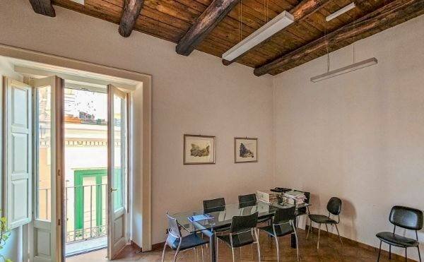 Foto 2 - Quadrilocale Piazza Sedile Del Campo
 
22, Salerno - foto 2