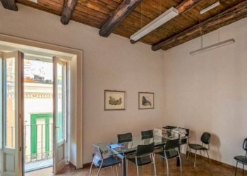 Foto 2 - Quadrilocale Piazza Sedile Del Campo
 
22, Salerno - foto 2