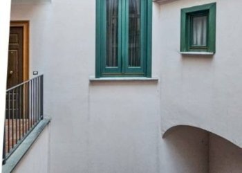 Foto 22 - Quadrilocale Piazza Sedile Del Campo
 
22, Salerno - foto 21