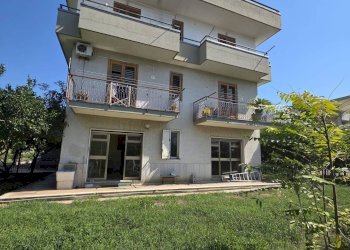 Foto 1 - Capannone Via Enrico Fermi
 
10 -12, Pontecagnano Faiano - foto 1