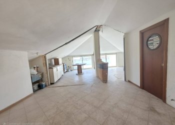 Foto 12 - Capannone Via Enrico Fermi
 
10 -12, Pontecagnano Faiano - foto 12