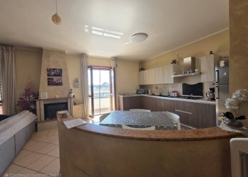 Foto 21 - Capannone Via Enrico Fermi
 
10 -12, Pontecagnano Faiano - foto 21