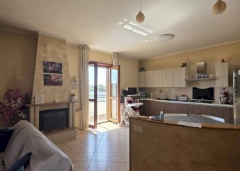 Foto 22 - Capannone Via Enrico Fermi
 
10 -12, Pontecagnano Faiano - foto 22