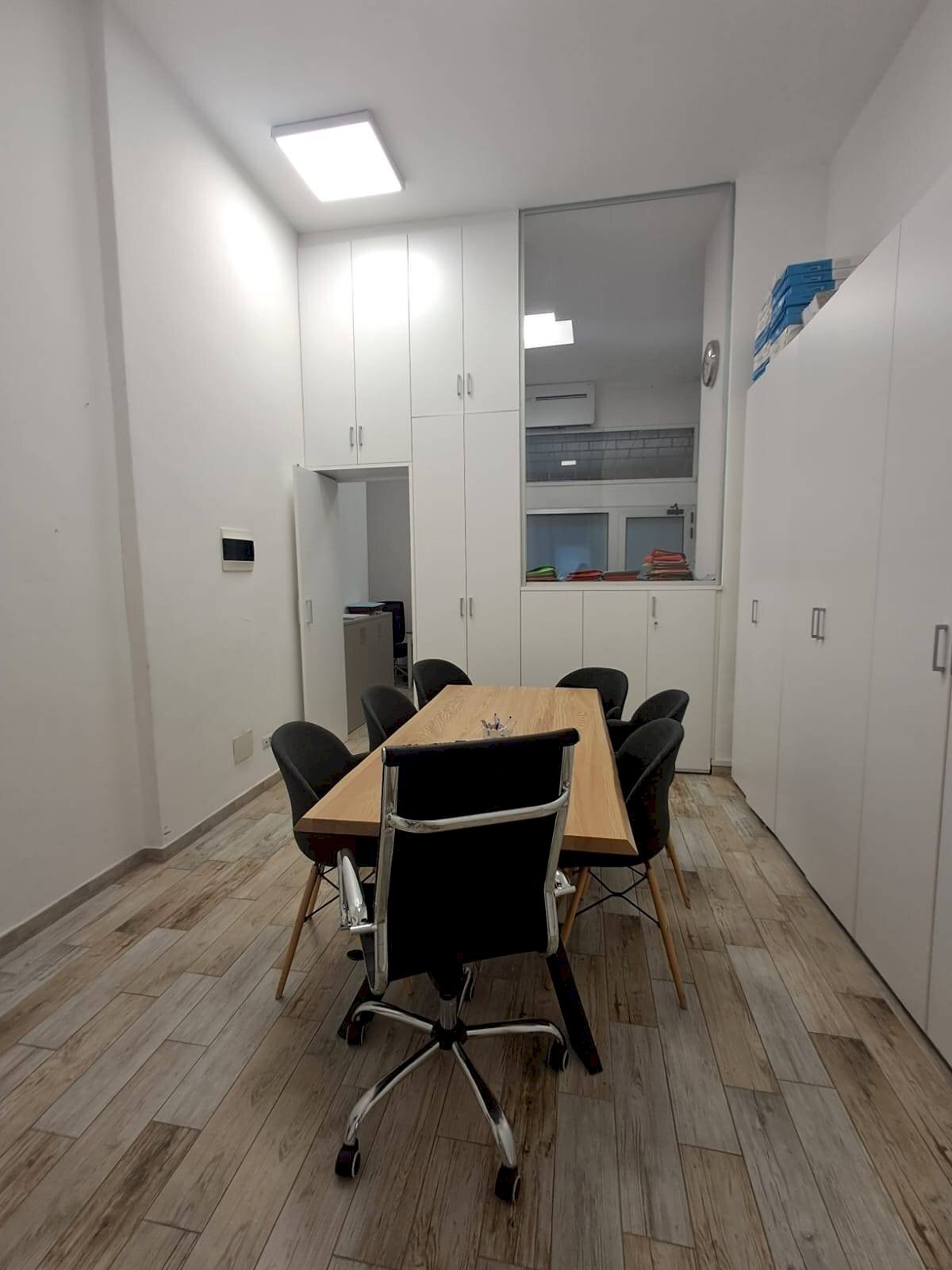 Foto 1 - Locale Commerciale VIA VOLTURNO
 
80, Brugherio - foto 1