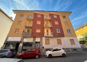 Facciata - Three-room apartment via Caduti per la Libertà, Torre Pellice - photo 2