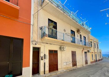 Foto 2 - Casa indipendente Via Raffaello Sanzio, Castellammare del Golfo - foto 2