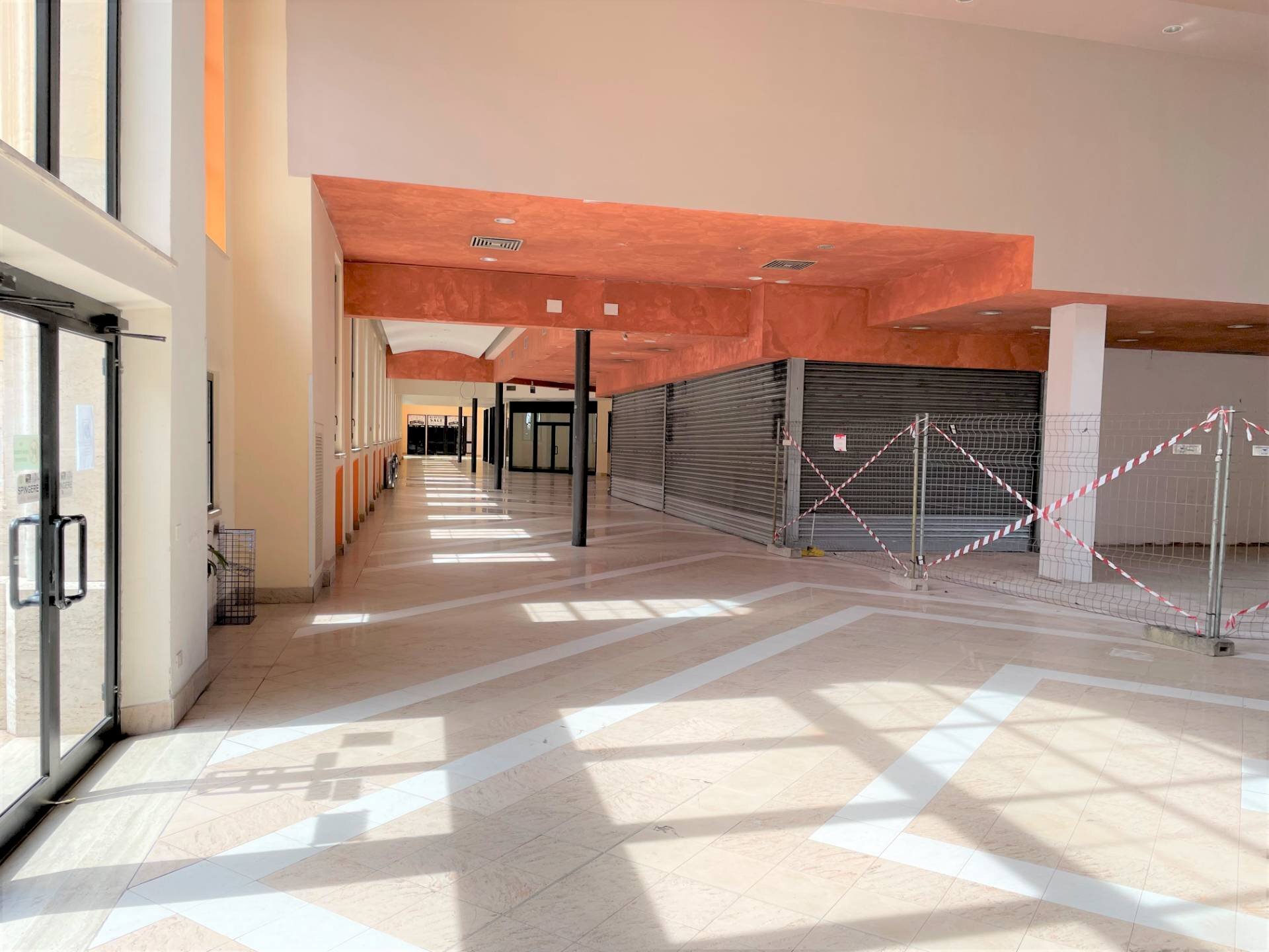 Terrazza - Locale Commerciale Via dei Romagnoli
515, Roma - foto 2