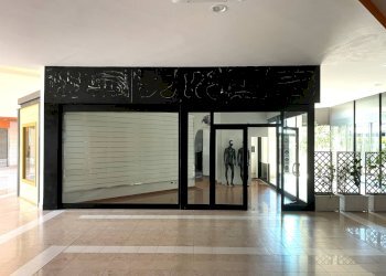Ricezione / Lobby - Locale Commerciale Via dei Romagnoli
515, Roma - foto 3
