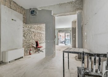 Hall / corridoio - Negozio Via Perugia
 
19, Roma - foto 4